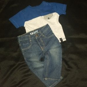 🛑SOLD✋️3 piece DKNY 12m boy outfit
